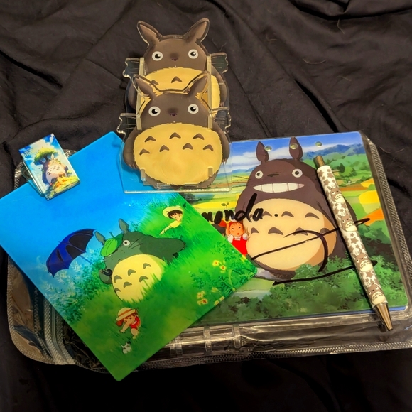Totoro Bundle )acrylic)Notebook, mini clipboard, pen holder and pen - Picture 1 of 1